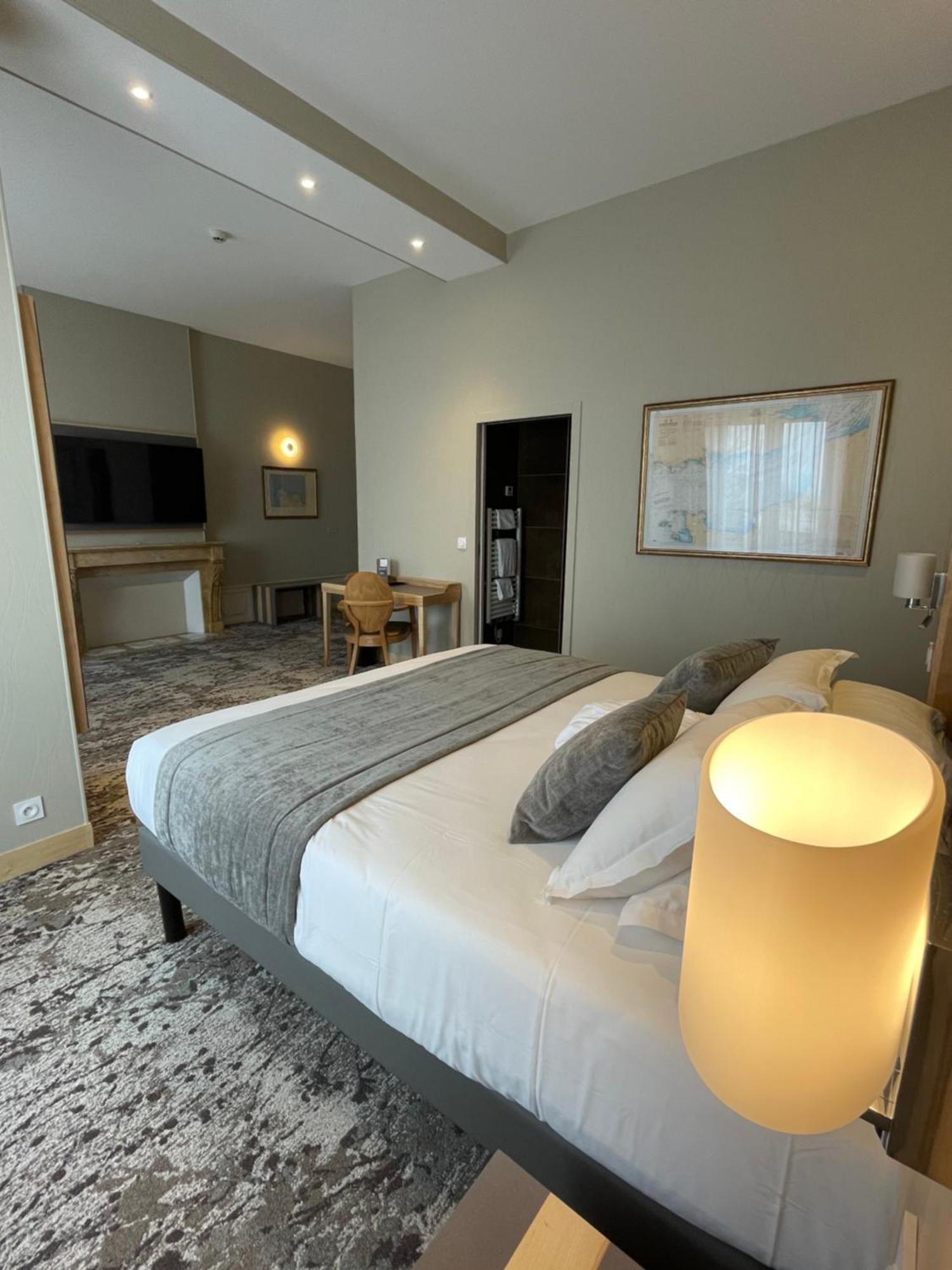 Hotel Le Cercle Cherbourg-en-Cotentin Eksteriør bilde